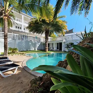 https://bonaire-2-apartment-with-balcony-at-curacao.comcaribbean.com