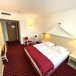 Chateau Kurfuerstendamm Otel