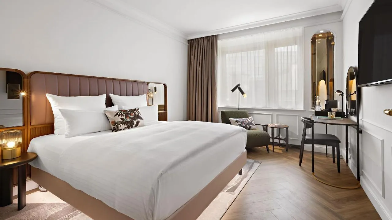 Hotel Bristol Berlín Alemania