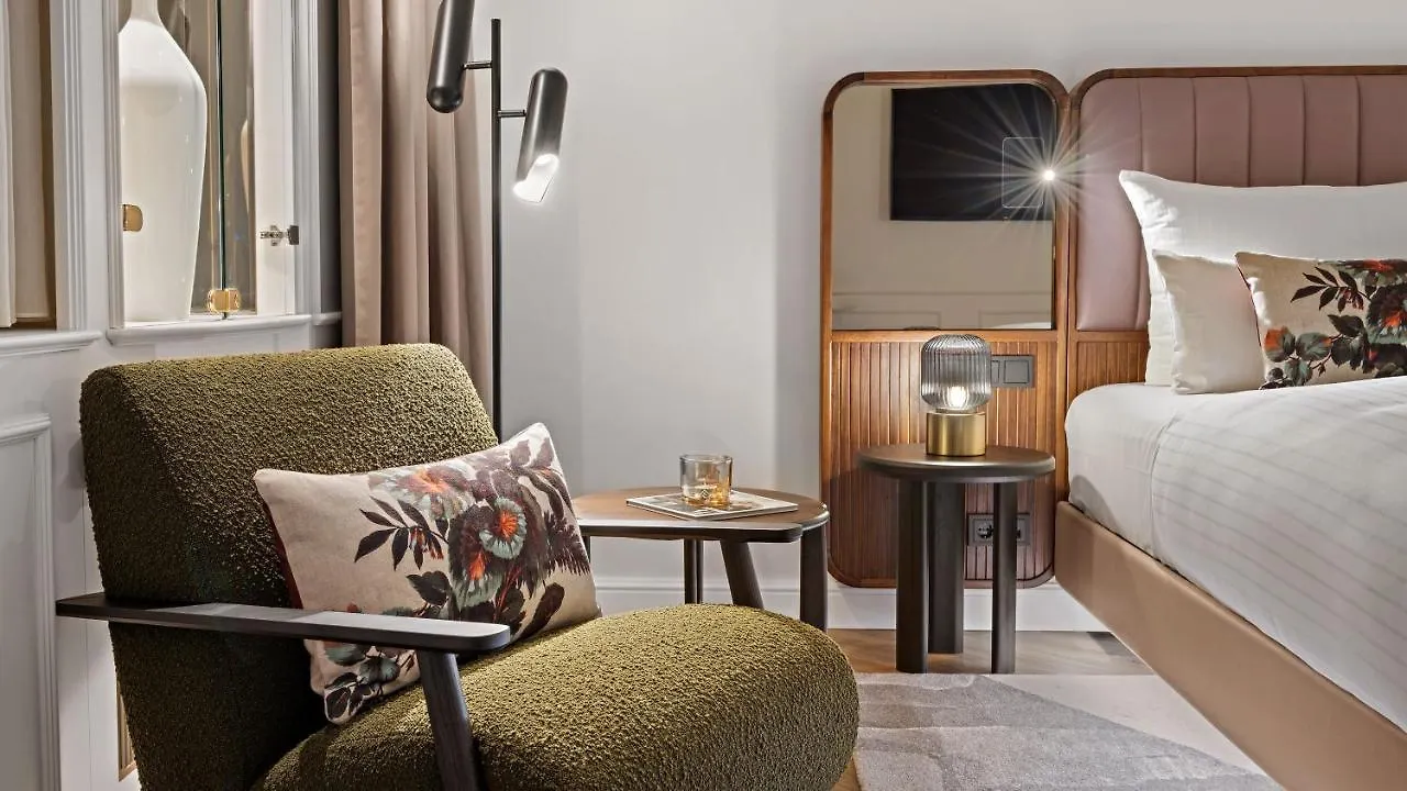 Hotel Bristol Berlin 5*,  Almanya