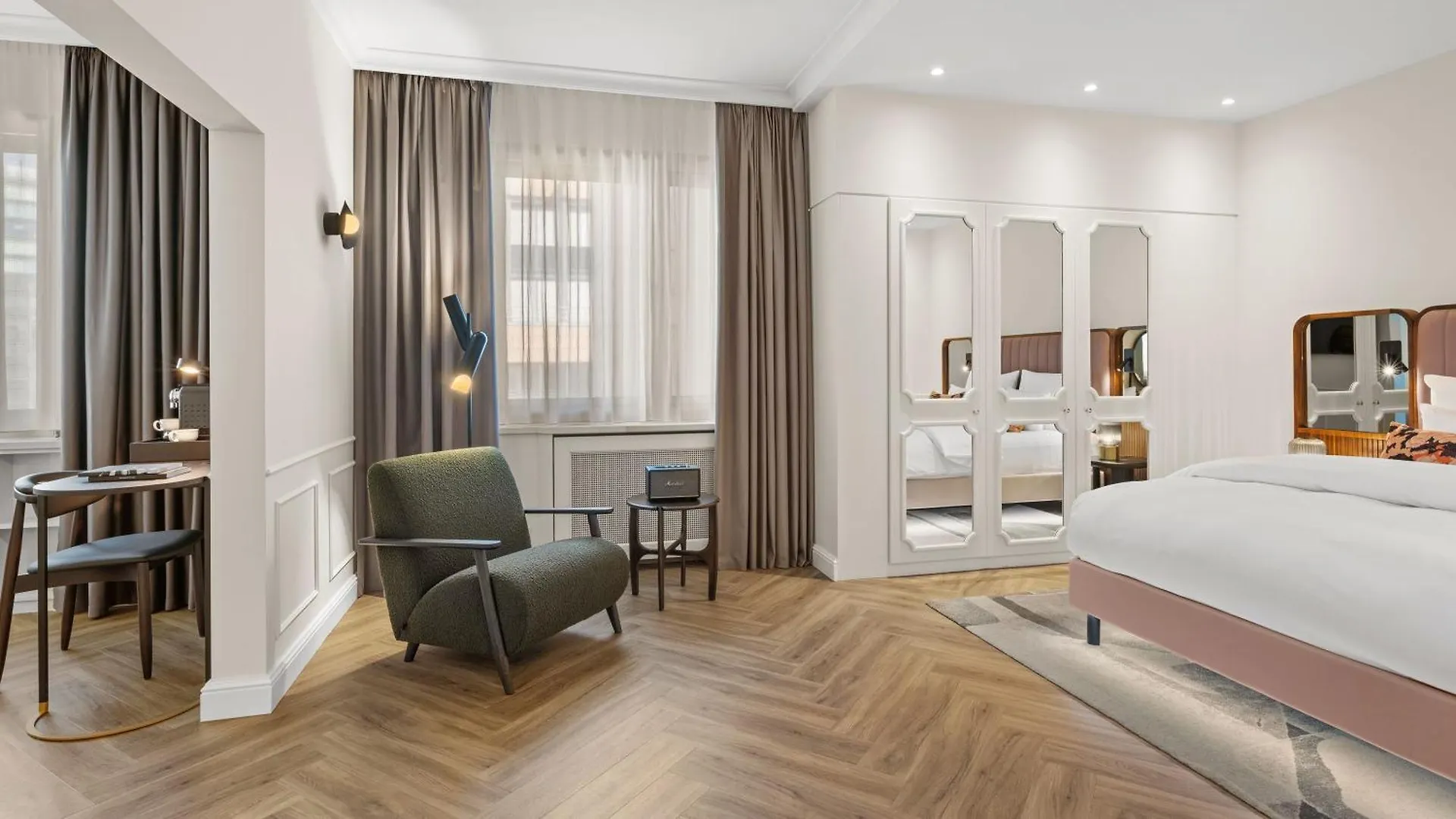 *****  Hotel Bristol Berlin Almanya