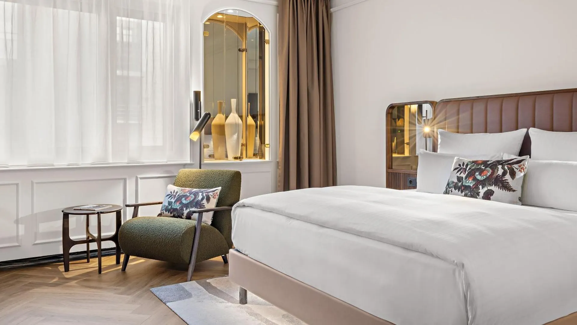 Hotel Bristol Berlin 5*,