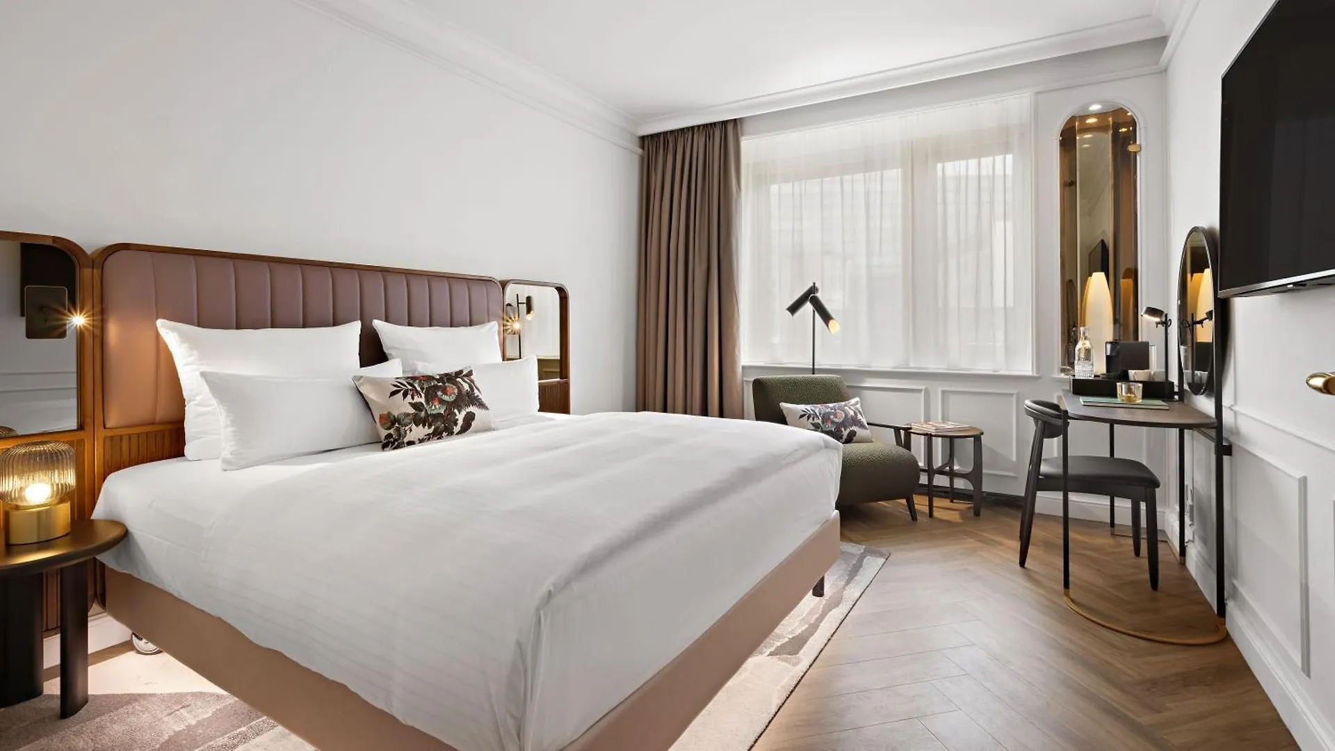 *****  Hotel Bristol Berlin Niemcy