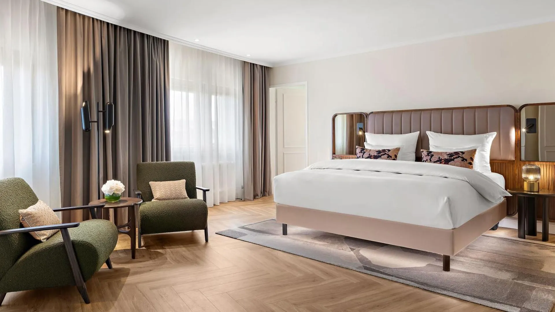 Hotel Bristol Berlín 5*,  Alemania
